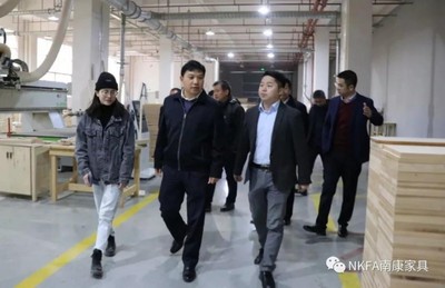 廣西扶綏縣考察團到南康考察家具產業(yè)發(fā)展情況